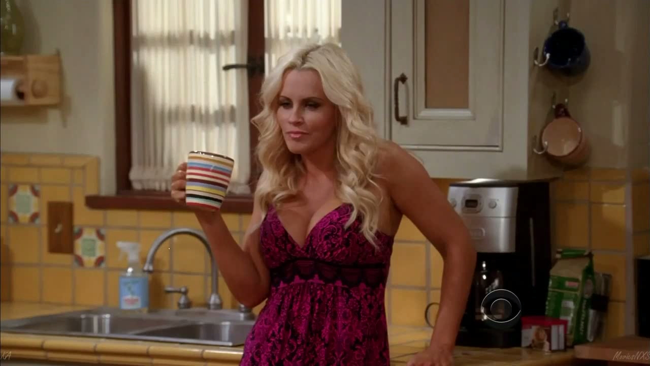 Jenny-McCarthy-in-Two-and-a-Half-Men8.